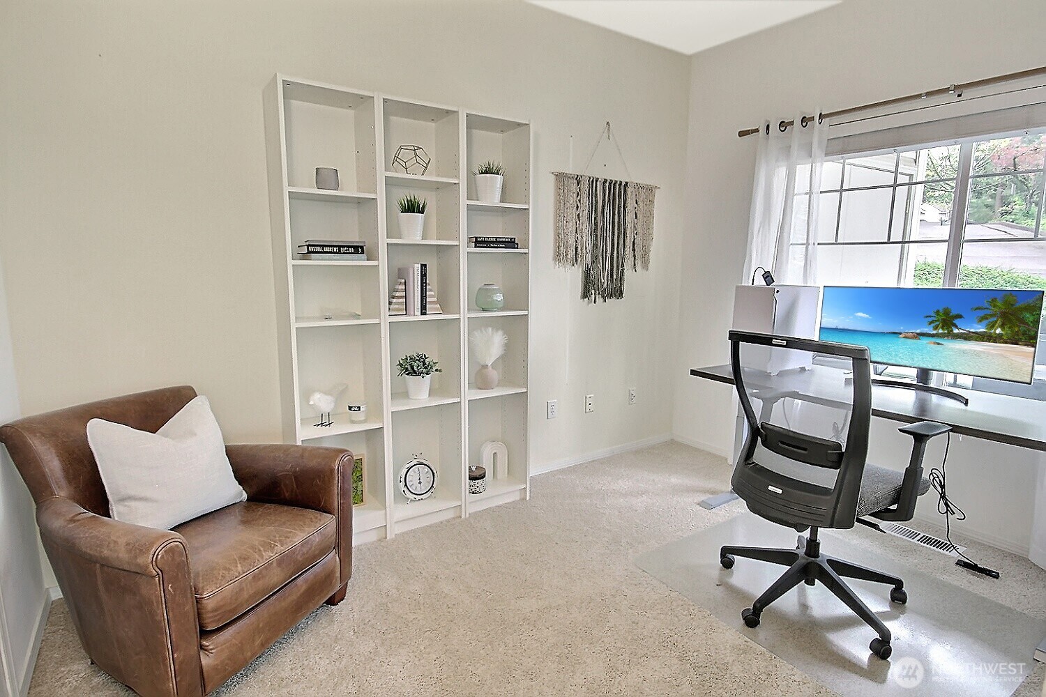 4714 Fairwood Boulevard NE Unit: 605