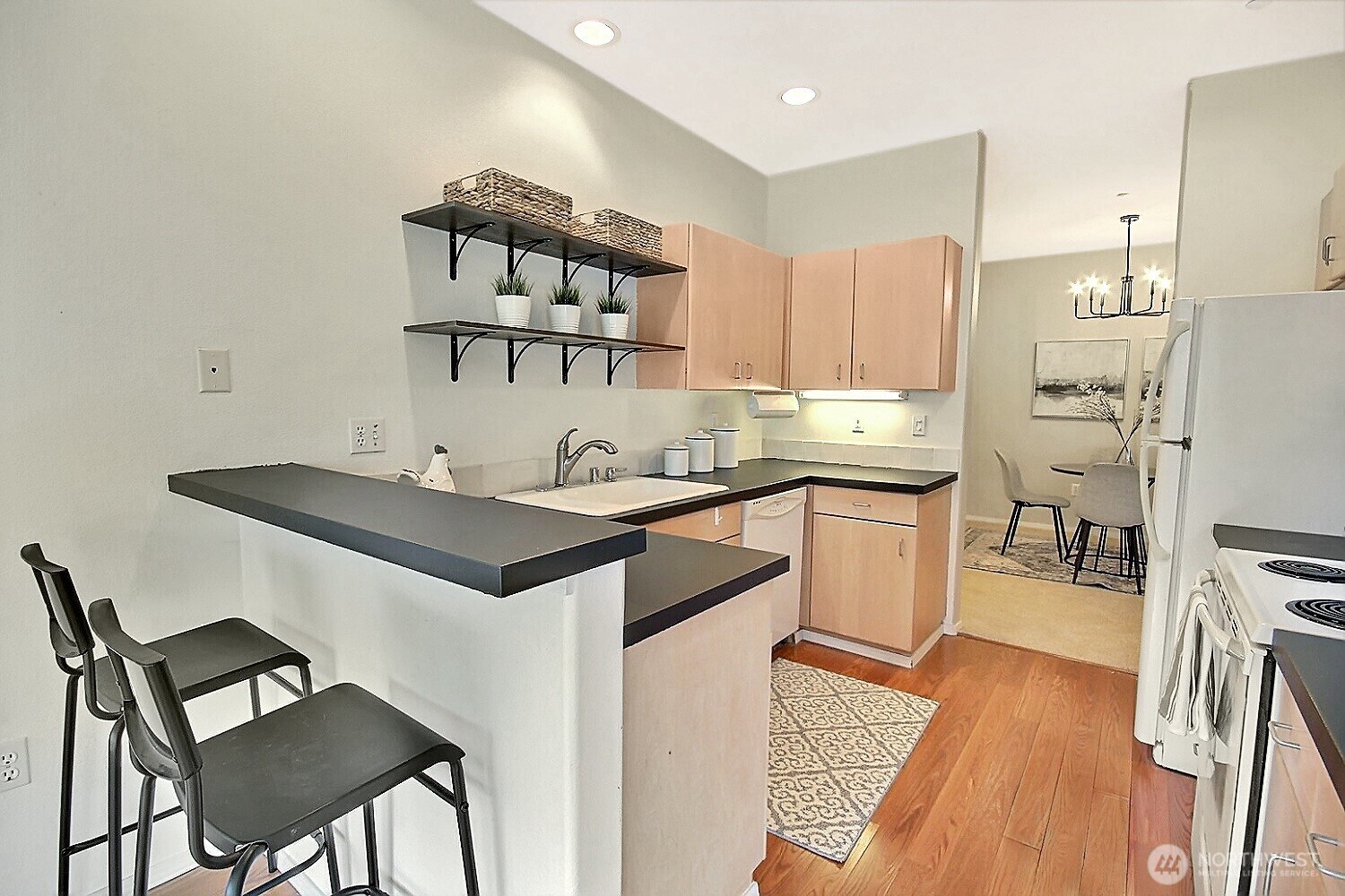 4714 Fairwood Boulevard NE Unit: 605