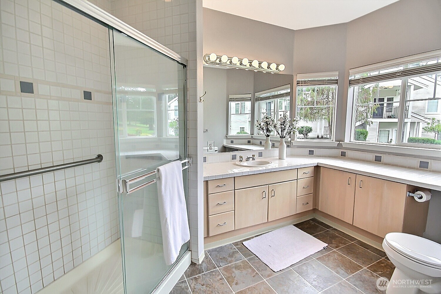 4714 Fairwood Boulevard NE Unit: 605
