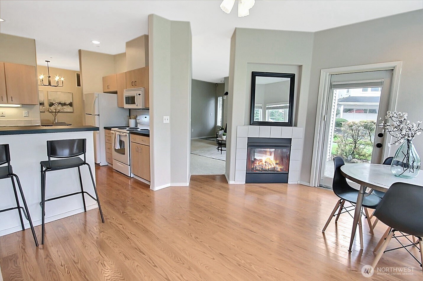 4714 Fairwood Boulevard NE Unit: 605