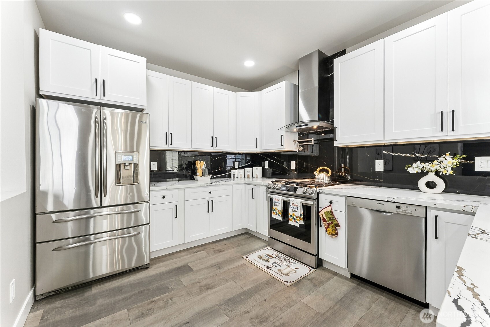 9821 Veterans Drive SW