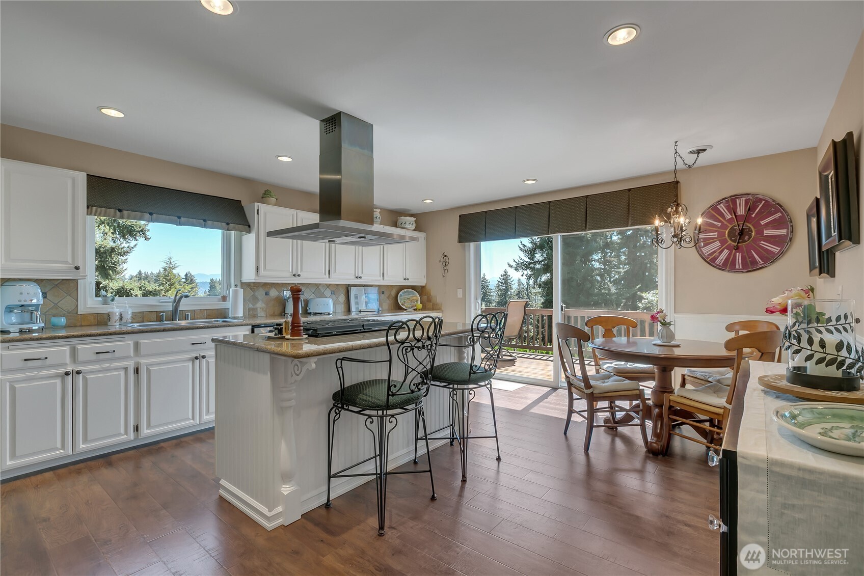 4925 Monta Vista Drive E