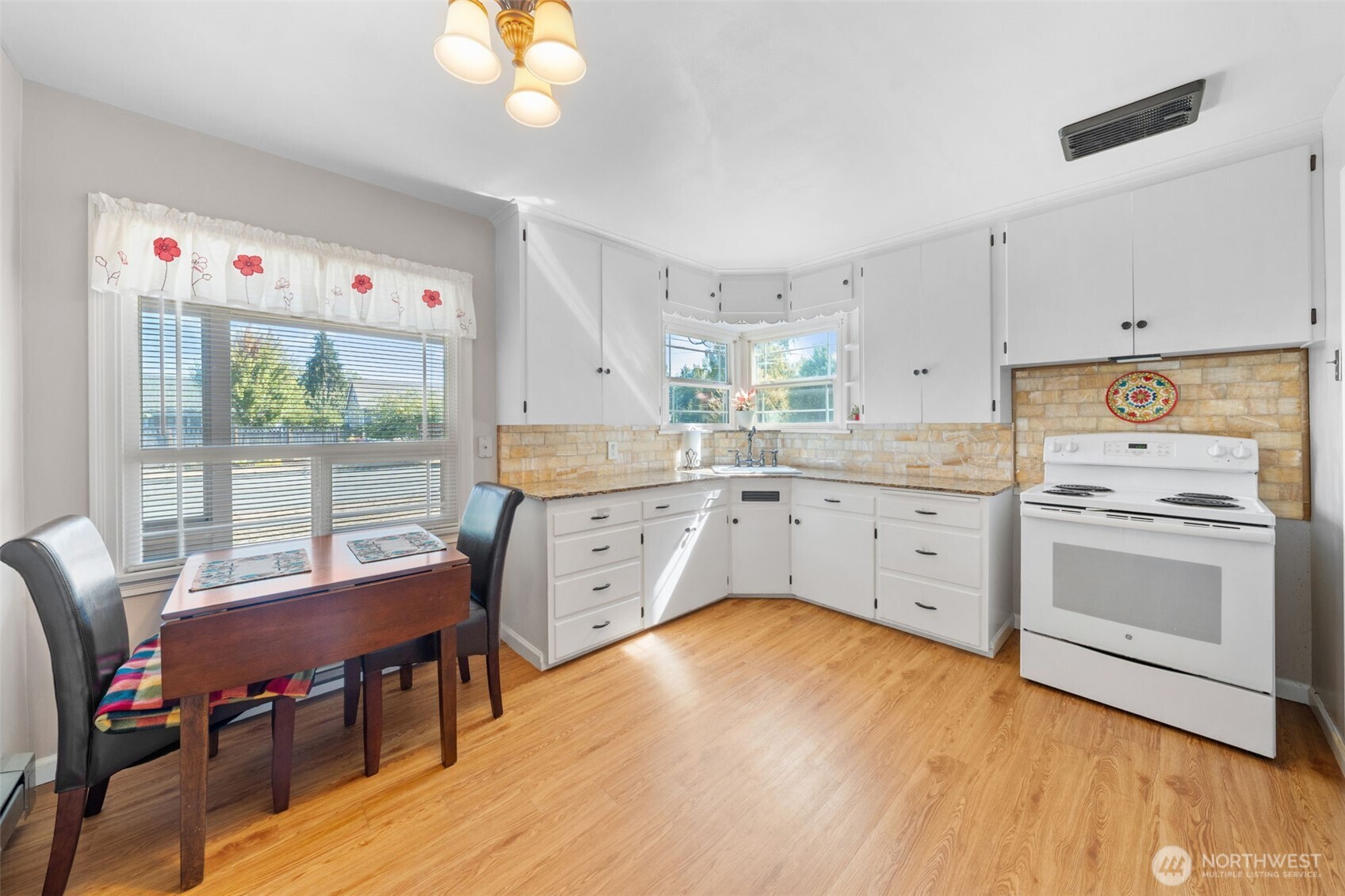 1612 N Stevens Street