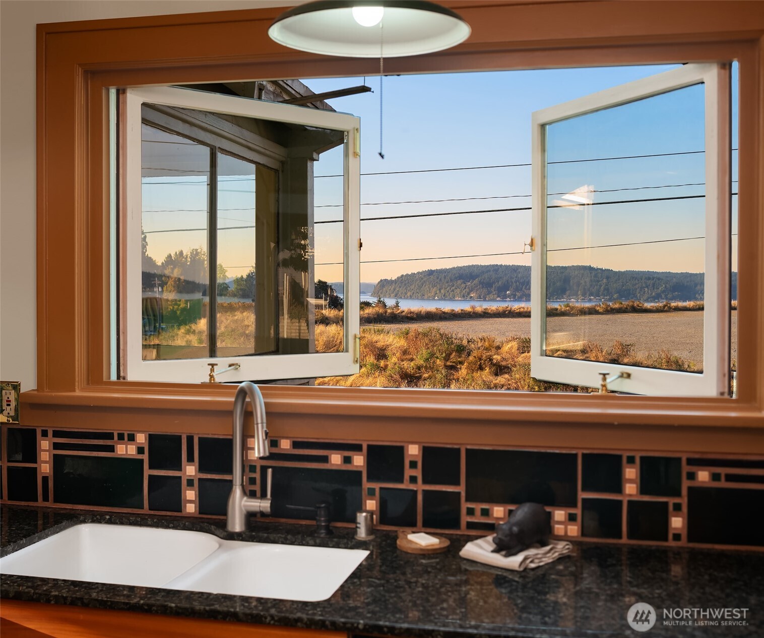 5330 N Winnifred Street