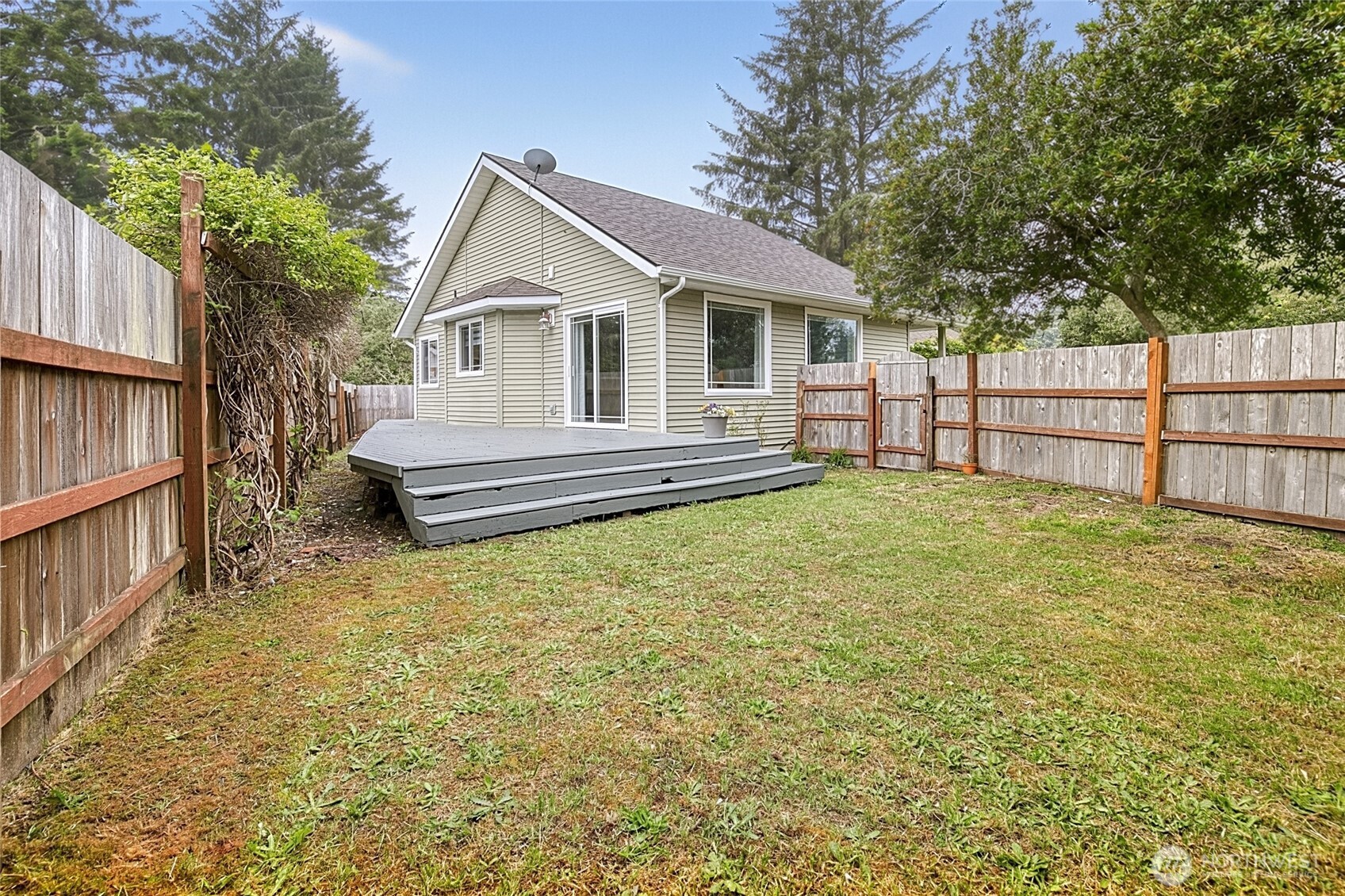 159 Polaris Boulevard SW