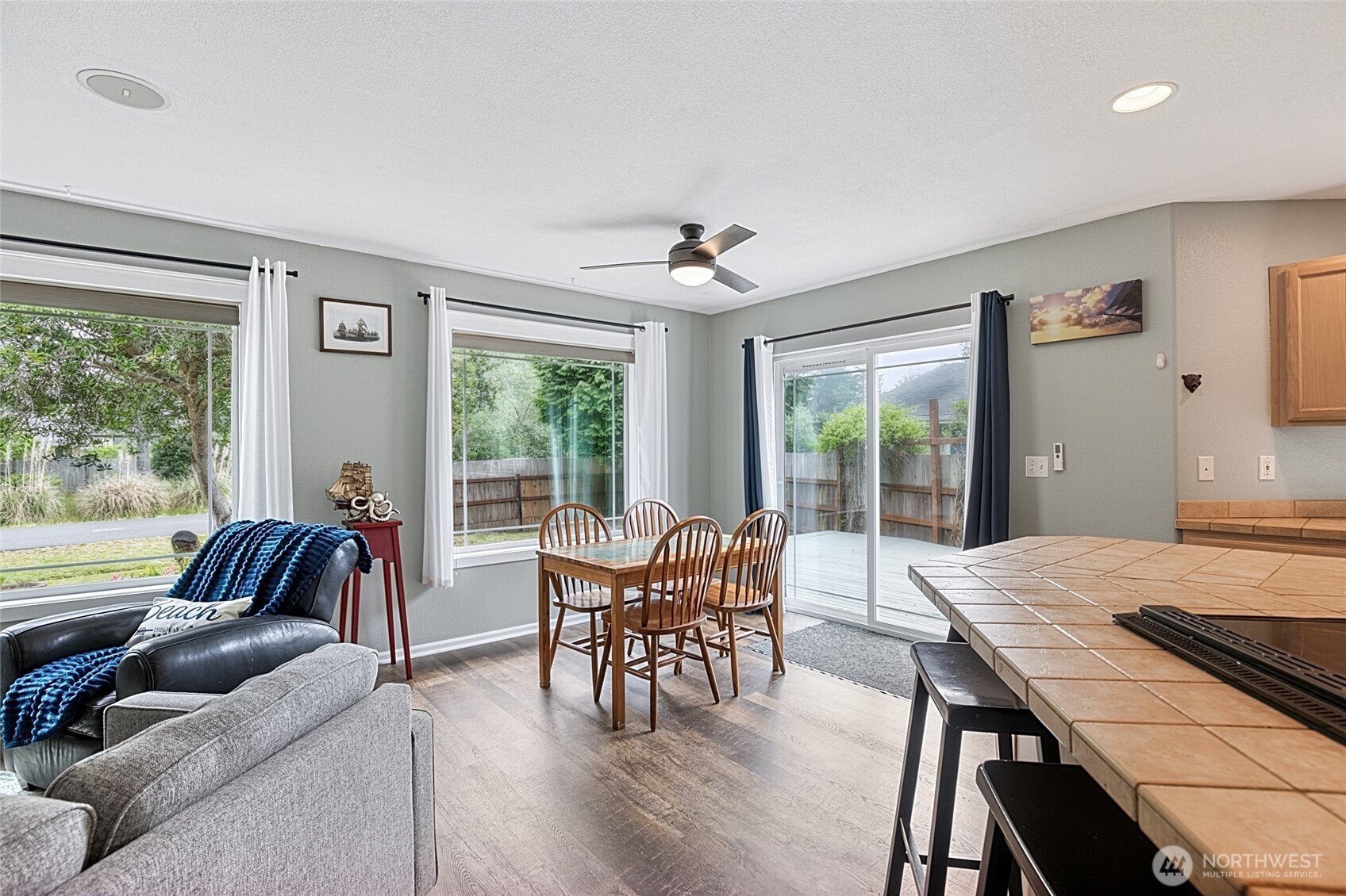 159 Polaris Boulevard SW