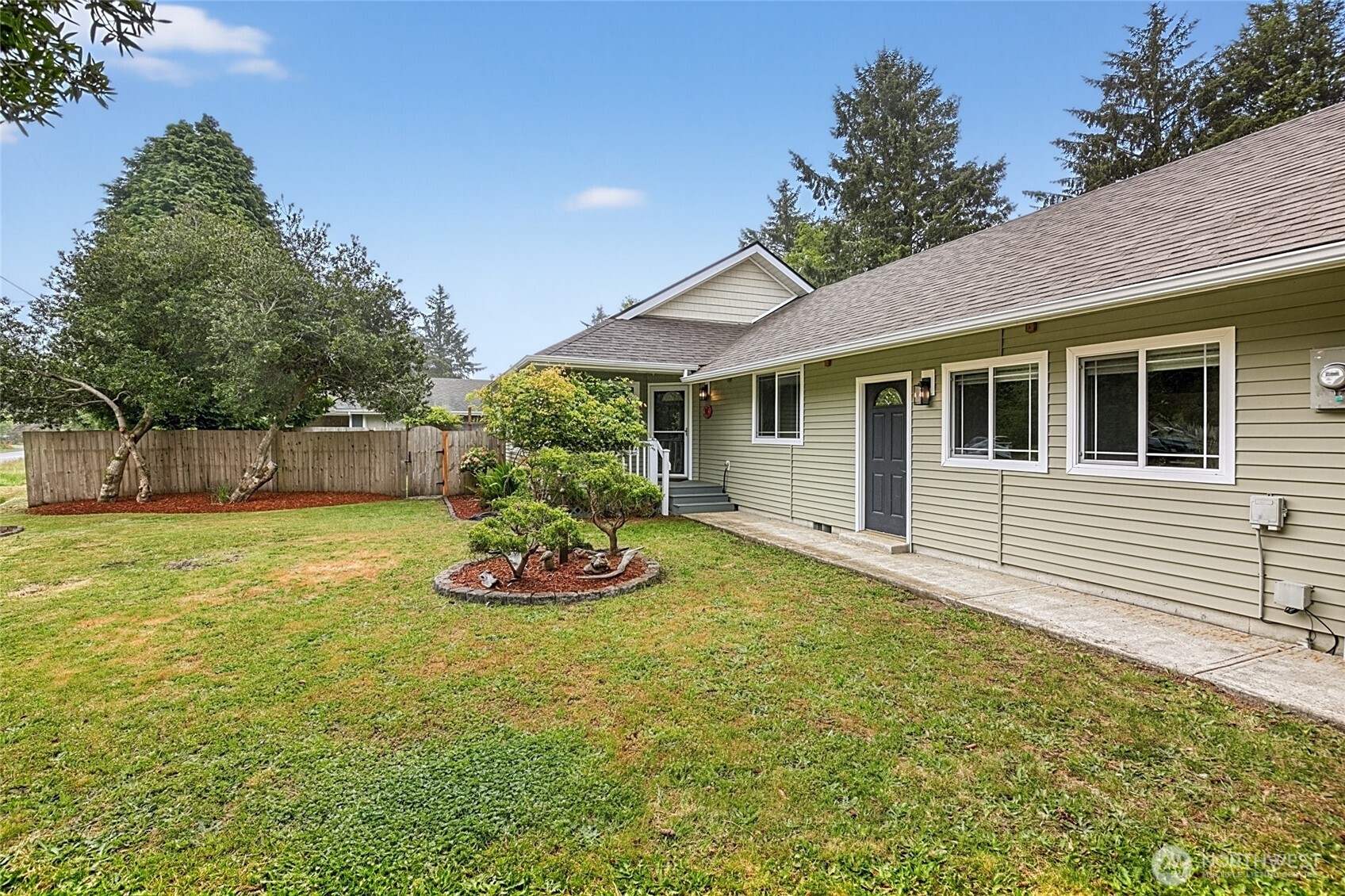 159 Polaris Boulevard SW