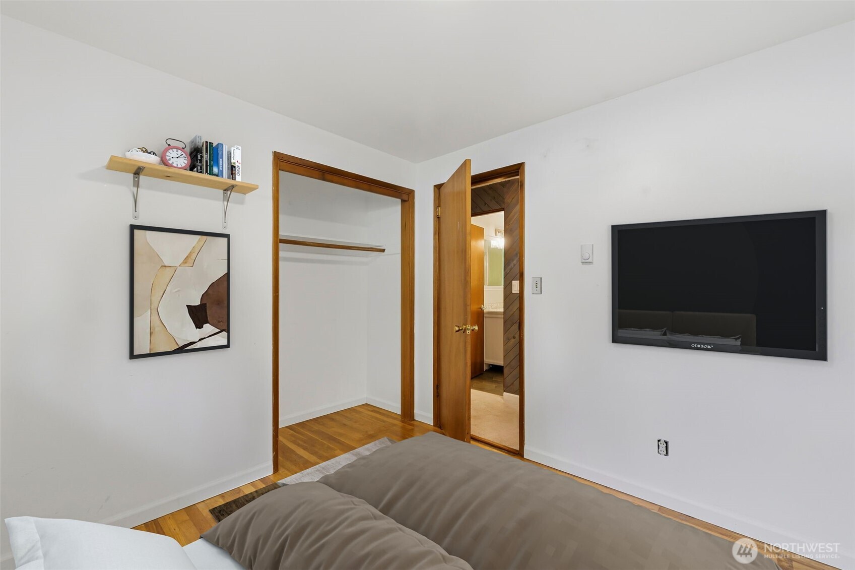 712 NE 198th Street