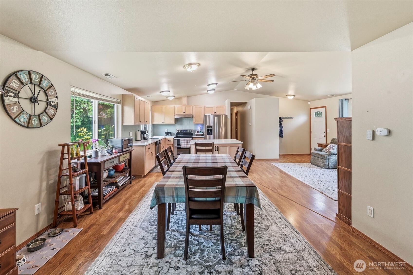 918 Celery Avenue