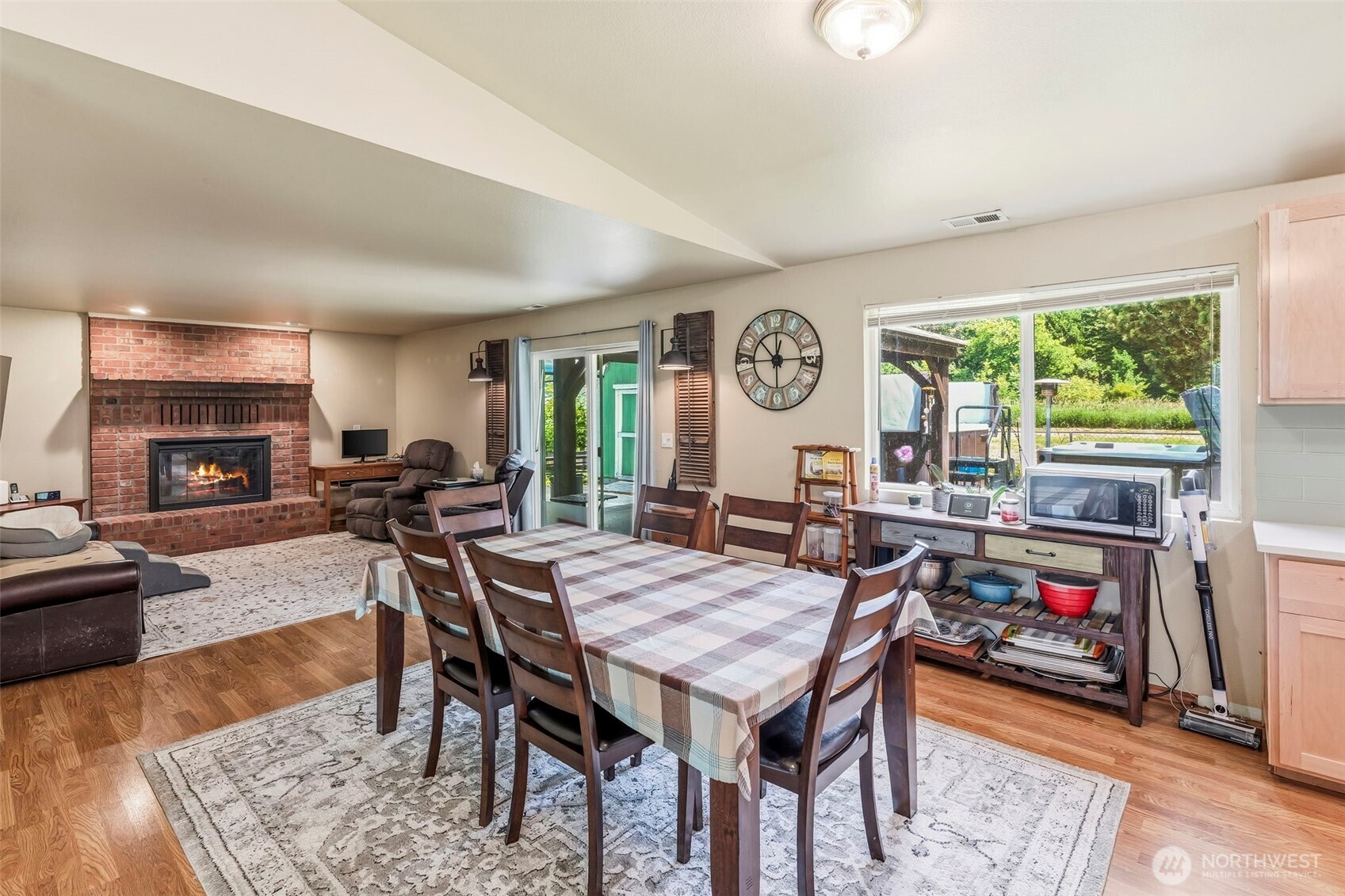 918 Celery Avenue