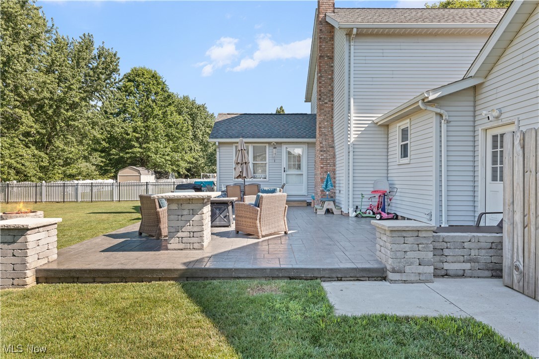4216 Meadow Wood Lane