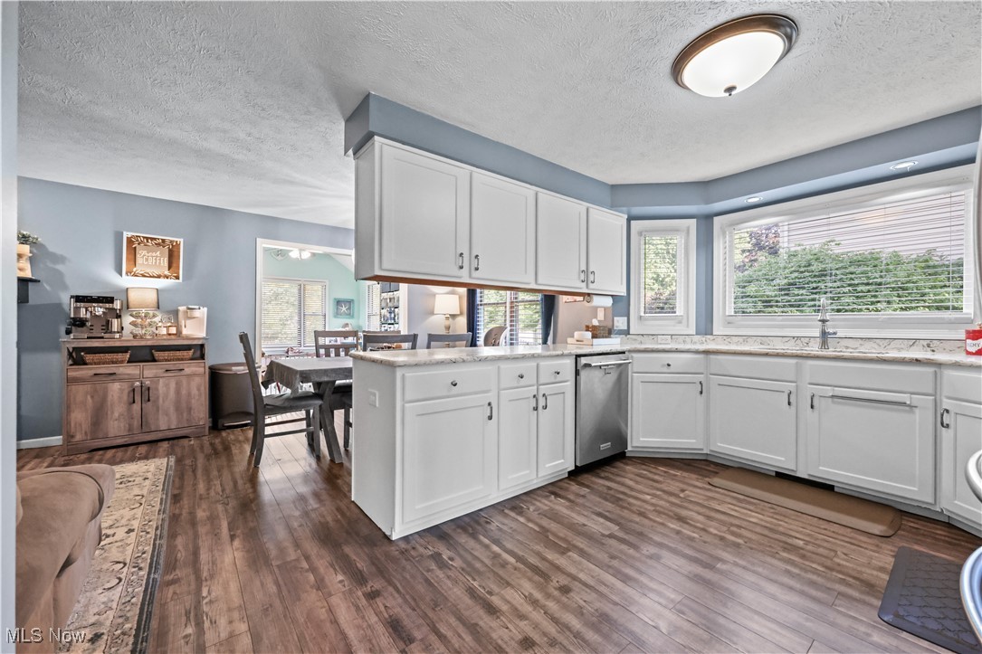 4216 Meadow Wood Lane
