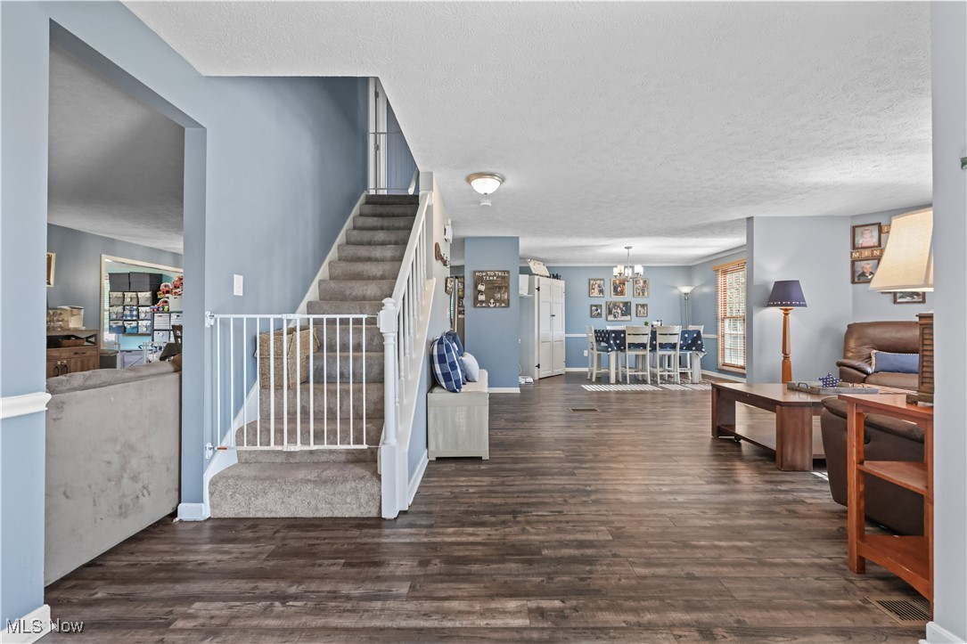 4216 Meadow Wood Lane