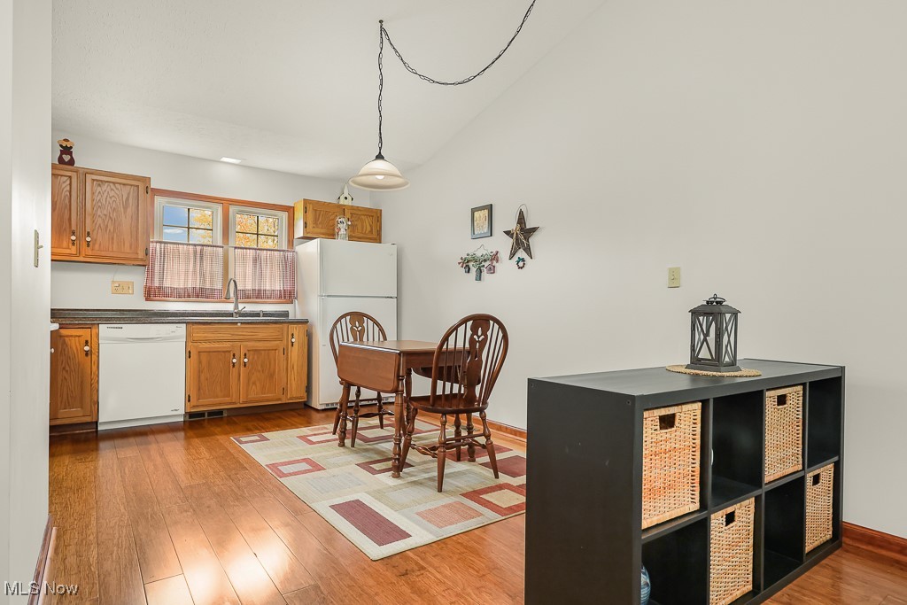 1033 Northford Court