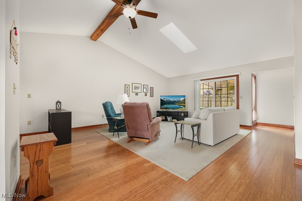 1033 Northford Court