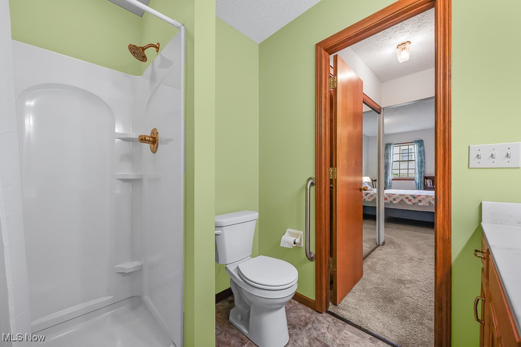 1033 Northford Court