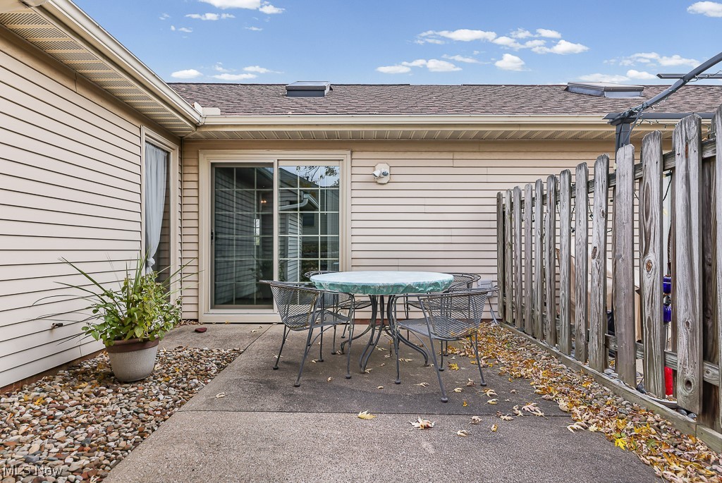 1033 Northford Court