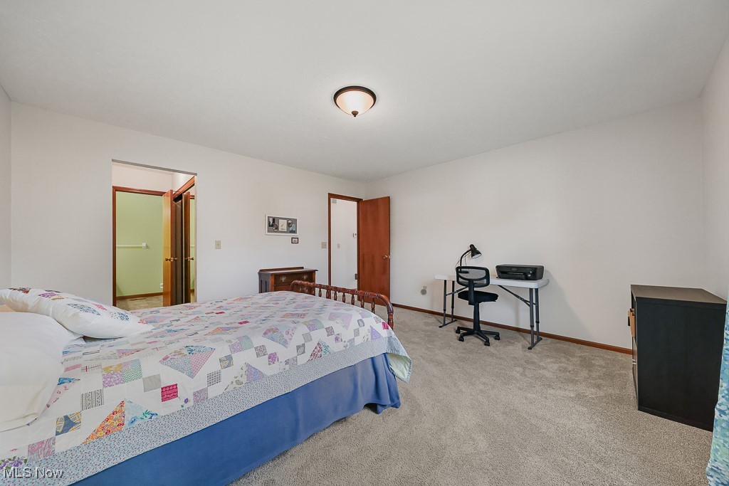 1033 Northford Court