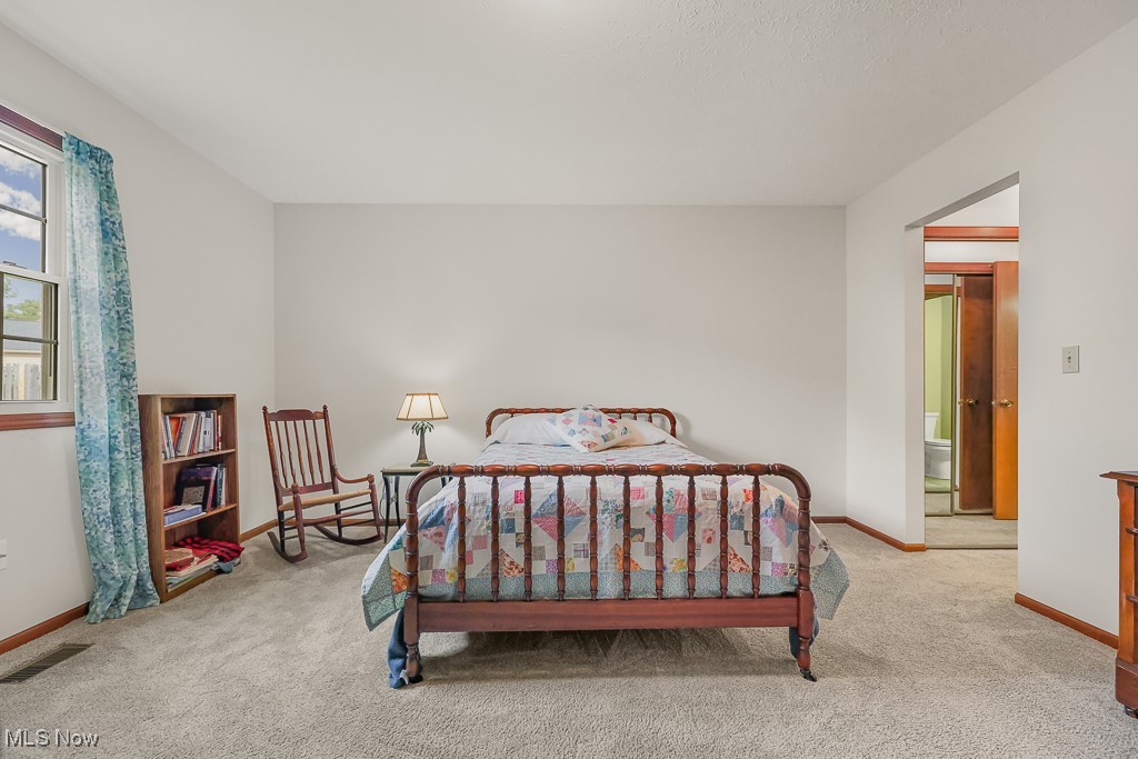 1033 Northford Court