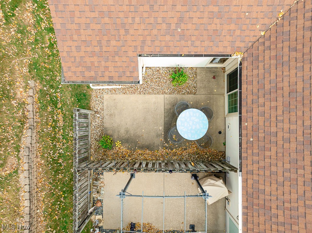 1033 Northford Court