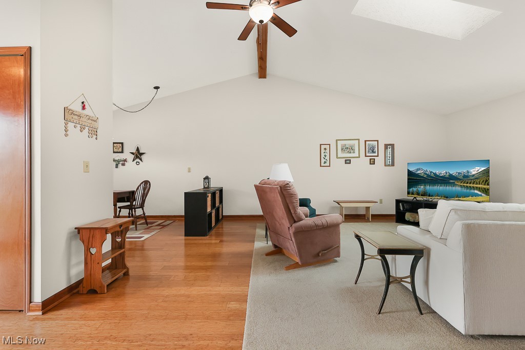 1033 Northford Court