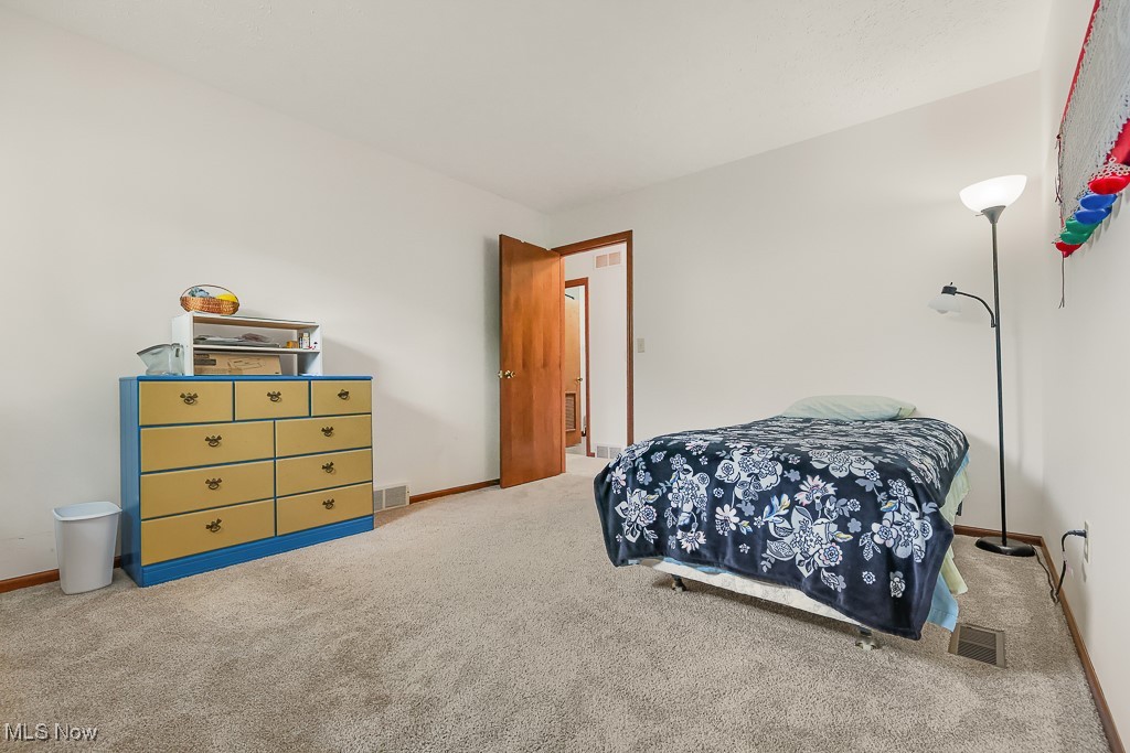 1033 Northford Court