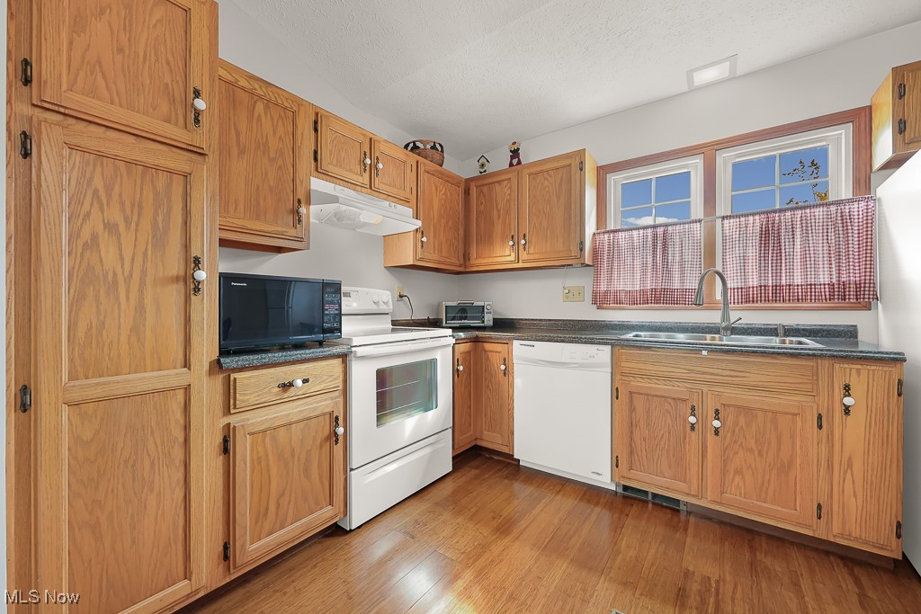 1033 Northford Court