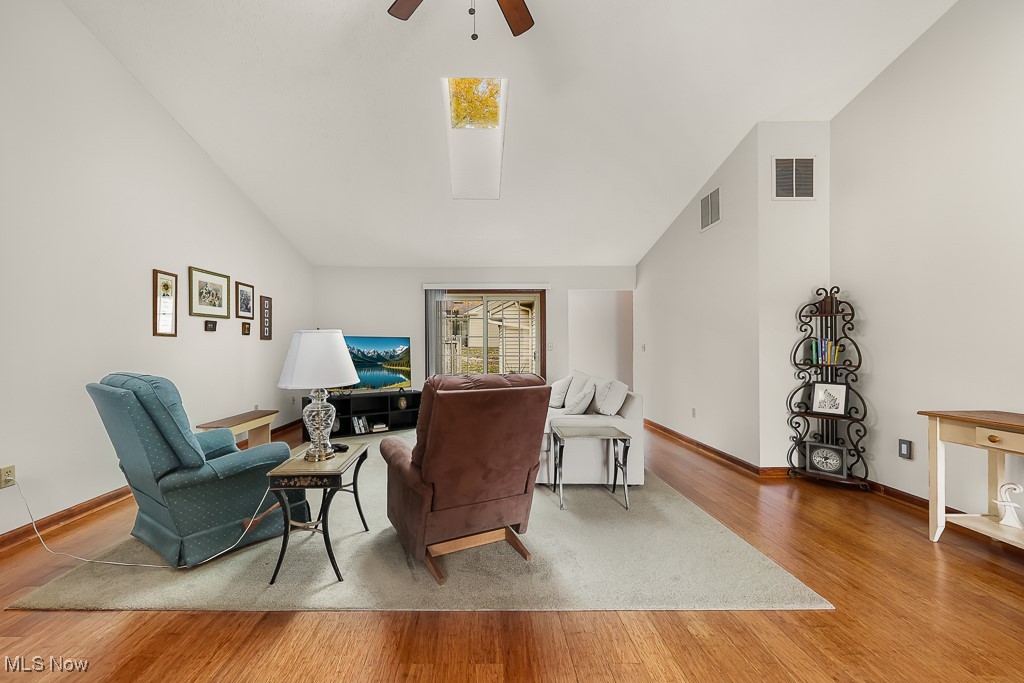 1033 Northford Court