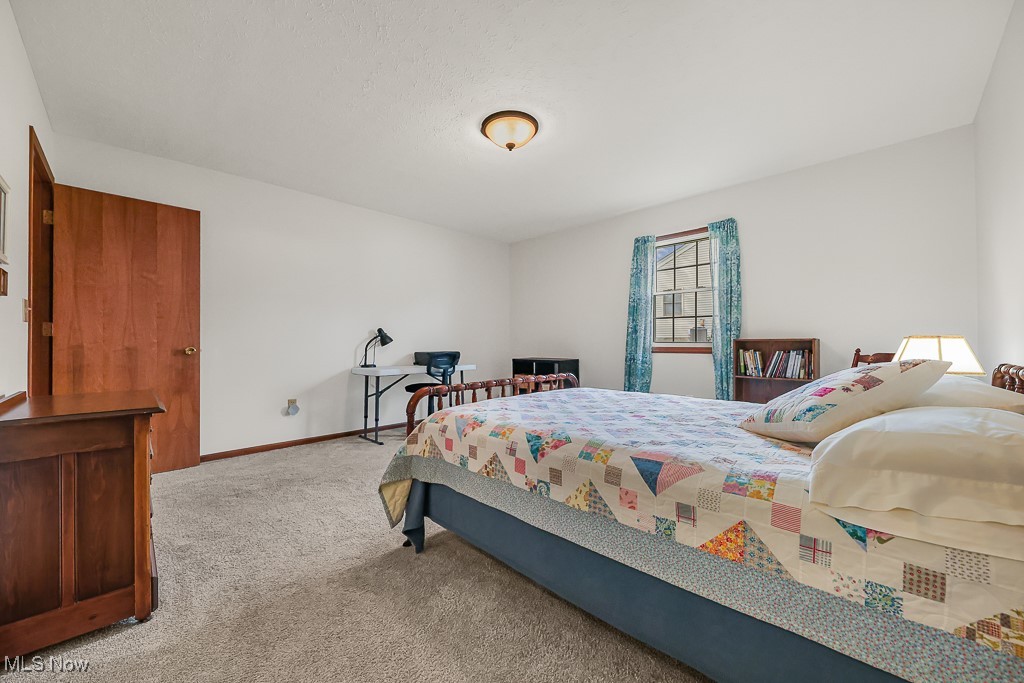 1033 Northford Court