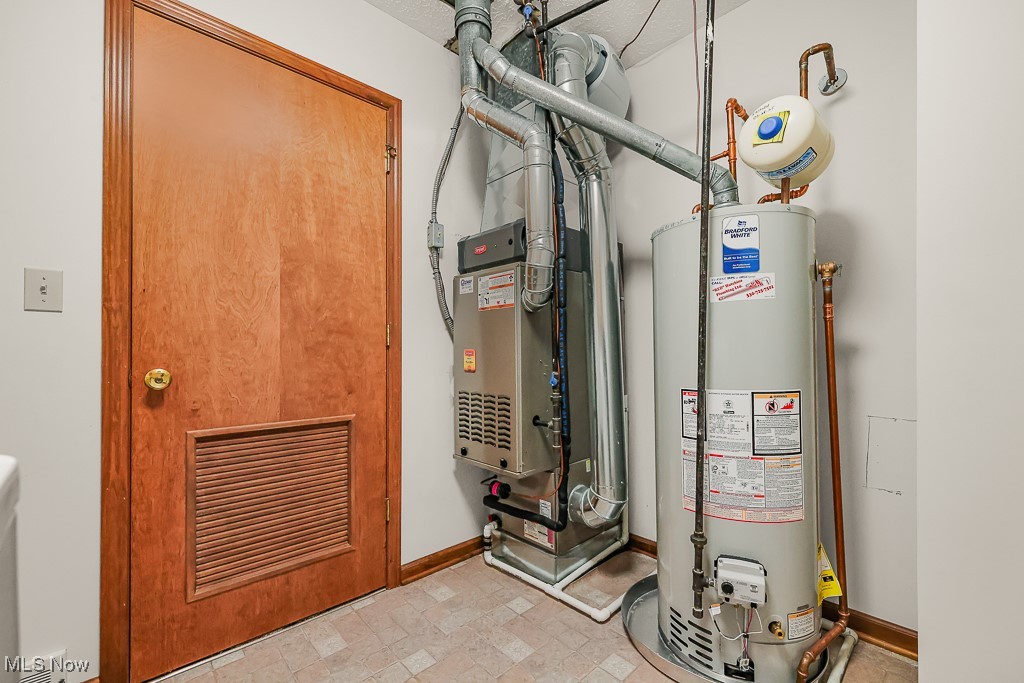 1033 Northford Court