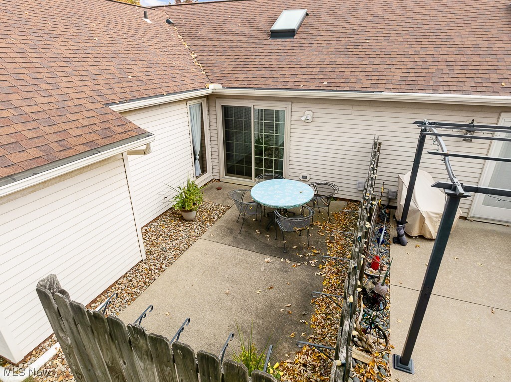 1033 Northford Court