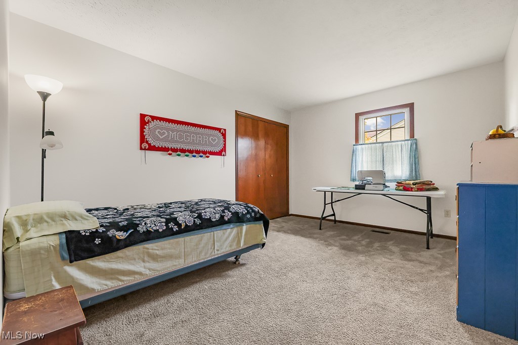 1033 Northford Court