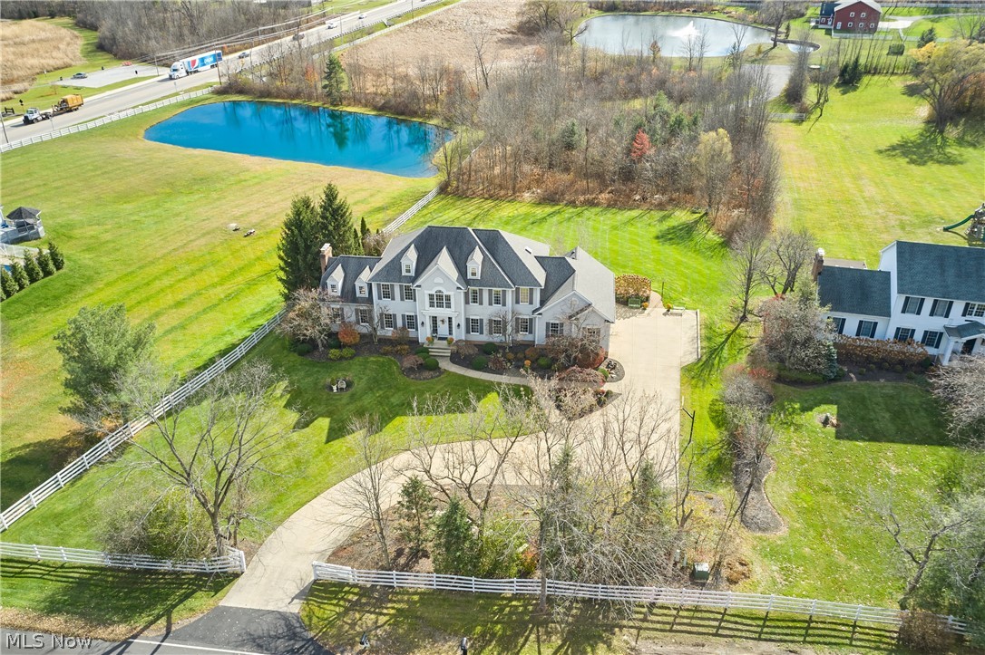 1998 E Hines Hill Road