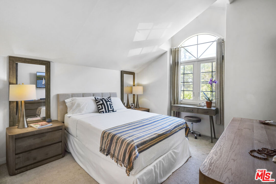29355 Heathercliff Rd Unit: GuestHouse