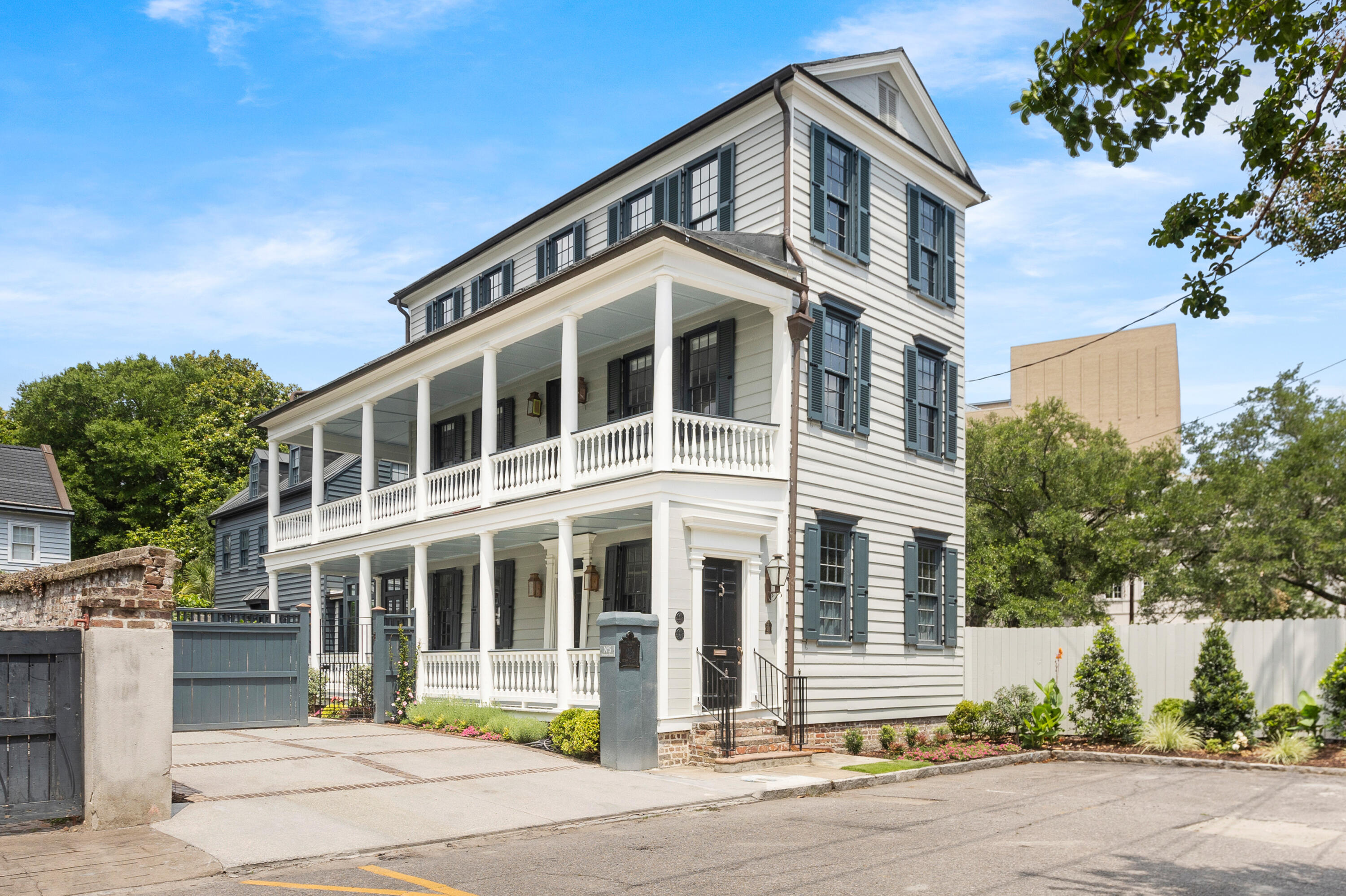 5 Alexander Street