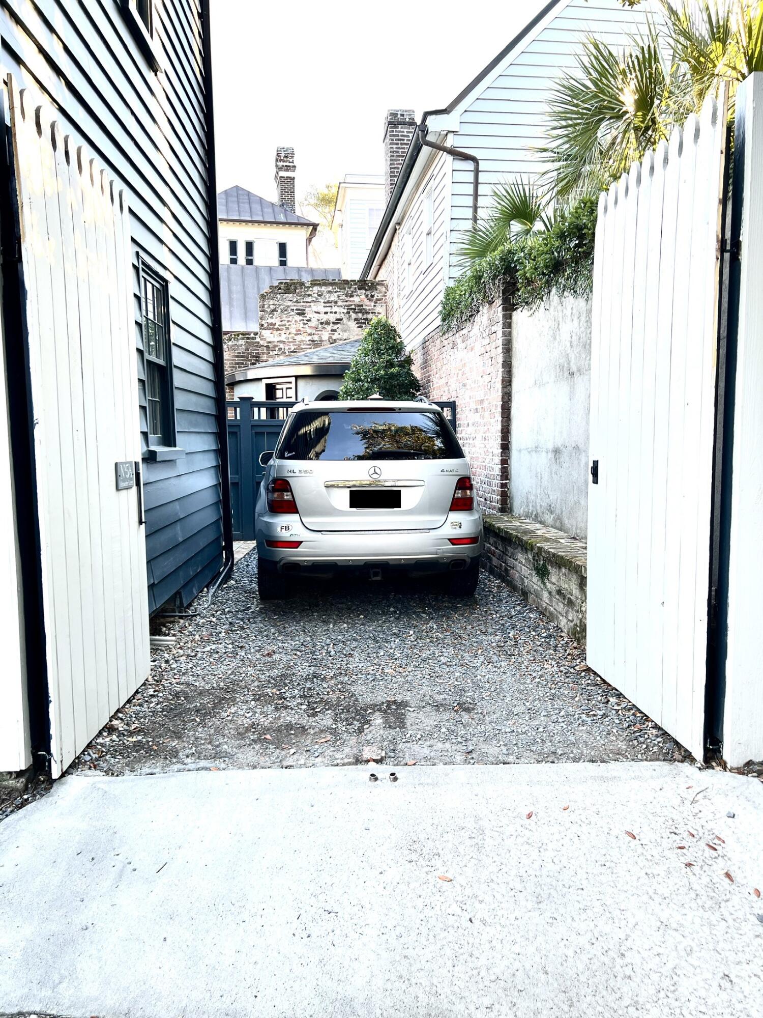 5 Alexander Street