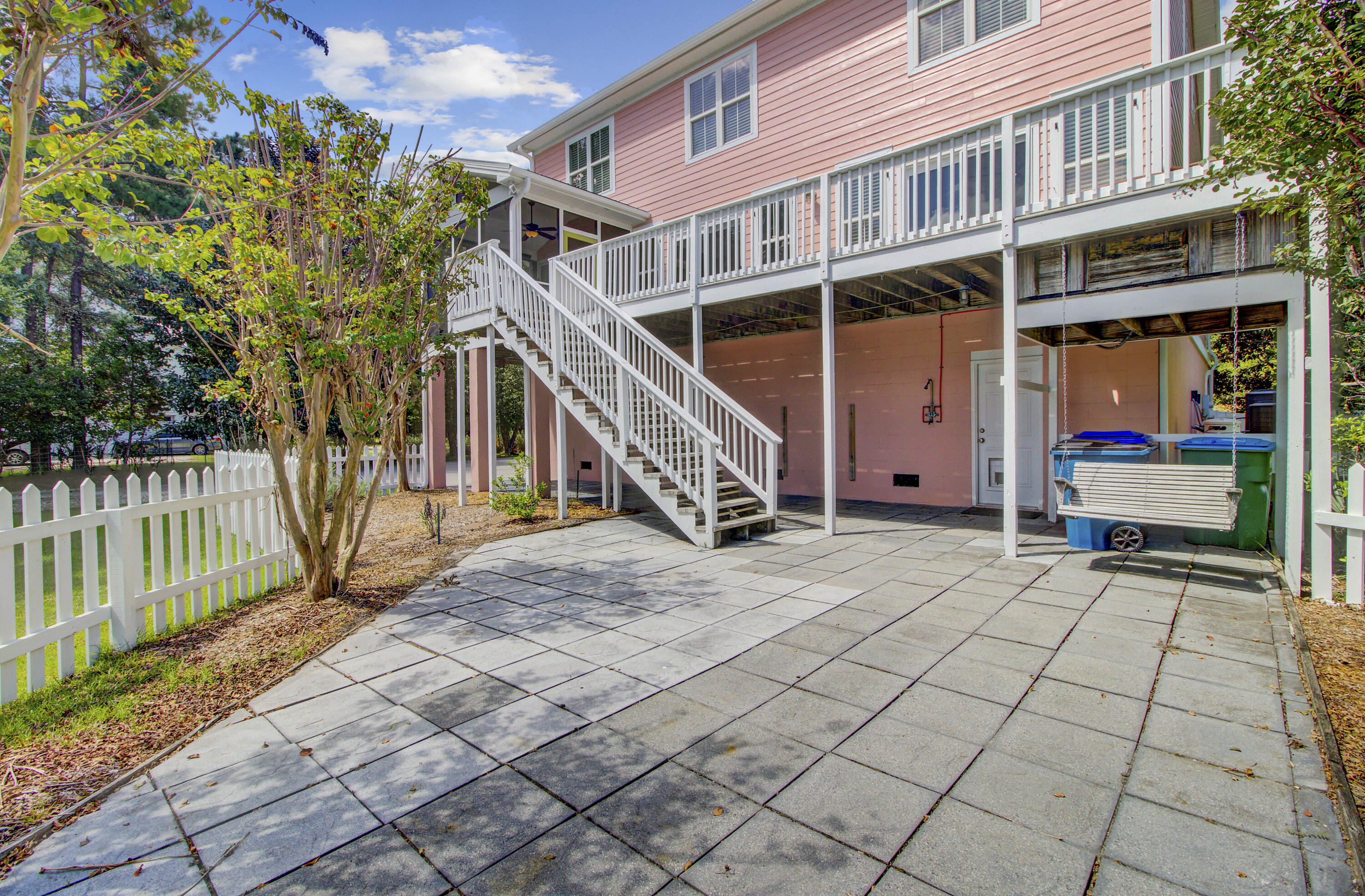 470 Commonwealth Road