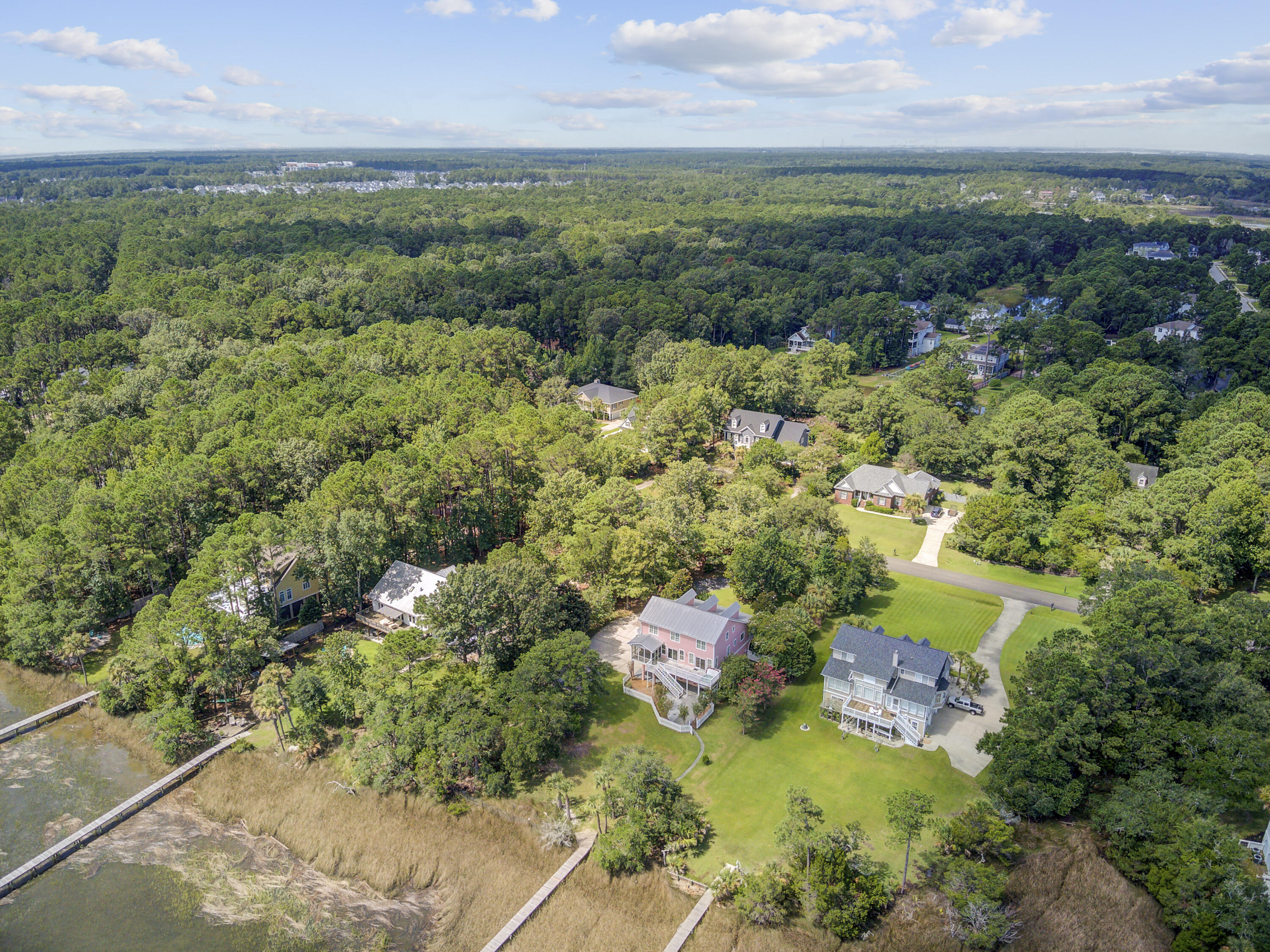 470 Commonwealth Road