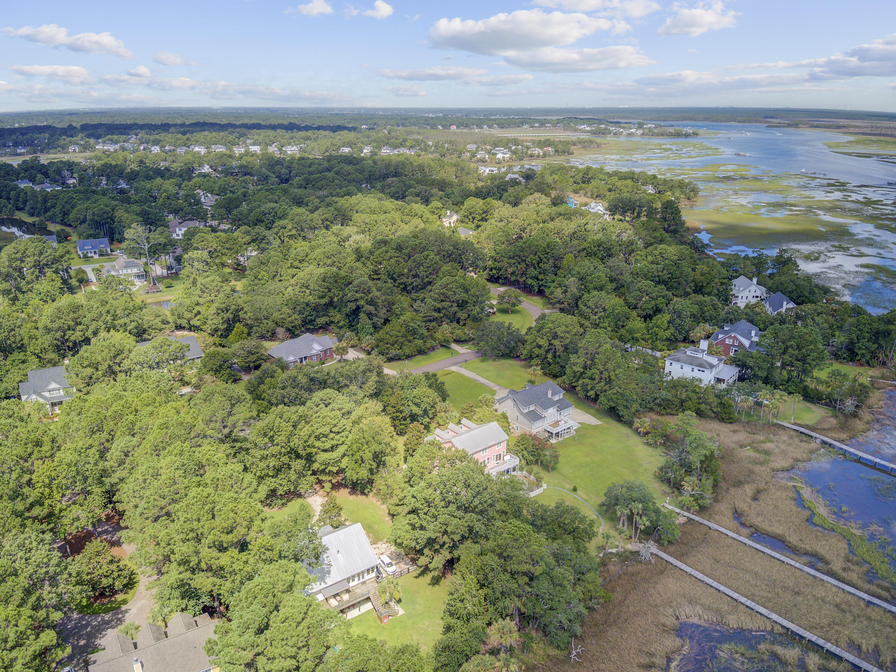 470 Commonwealth Road