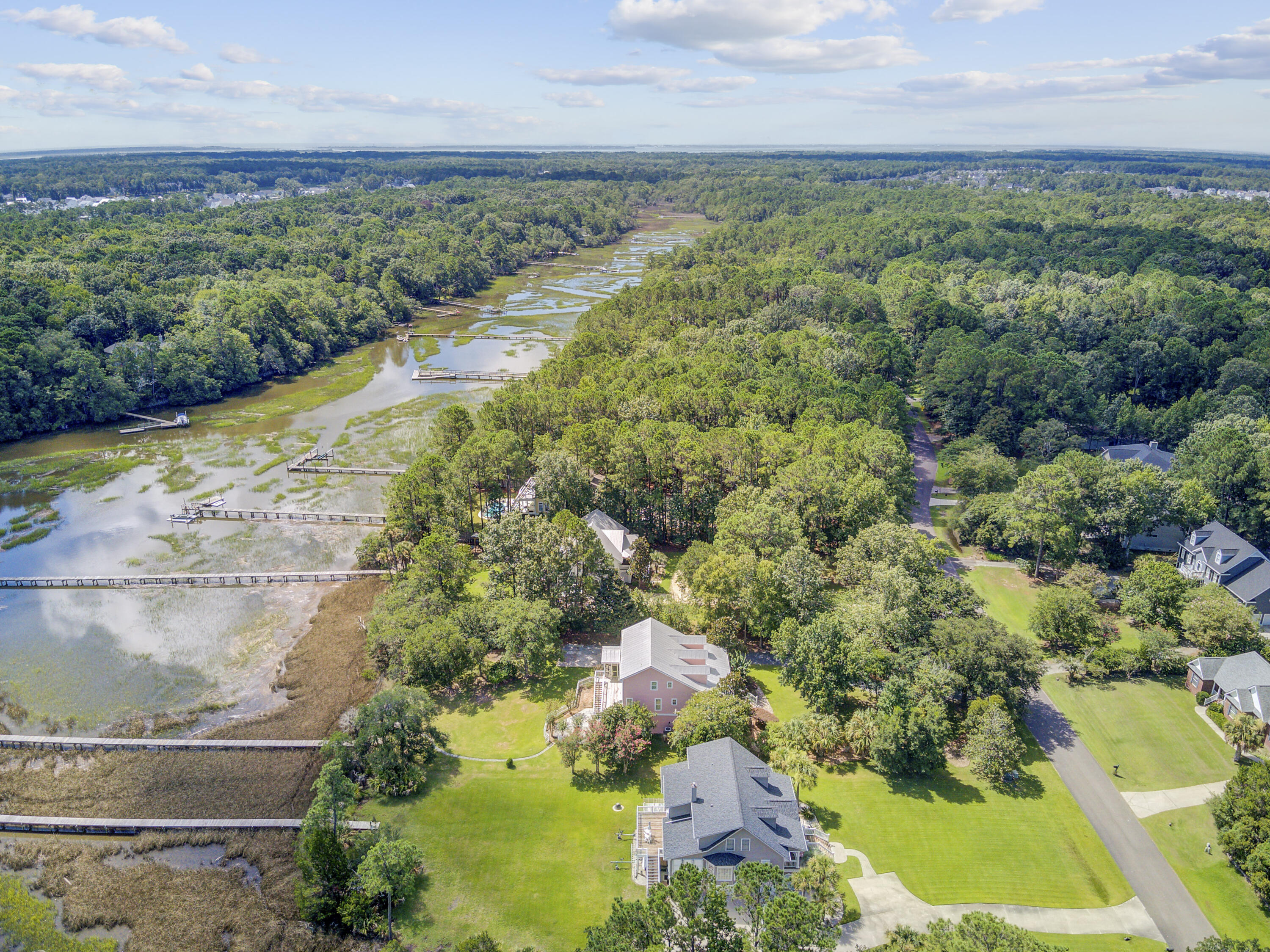 470 Commonwealth Road