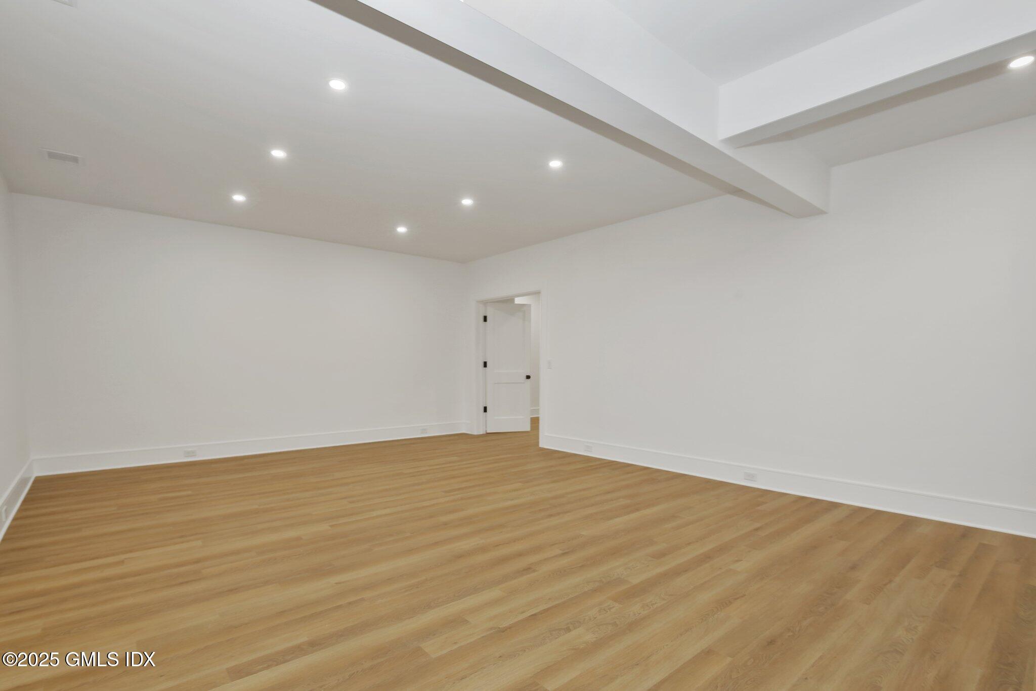 8 Fado Lane