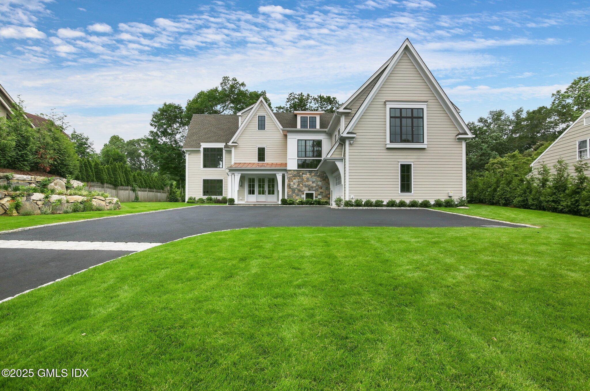 8 Fado Lane