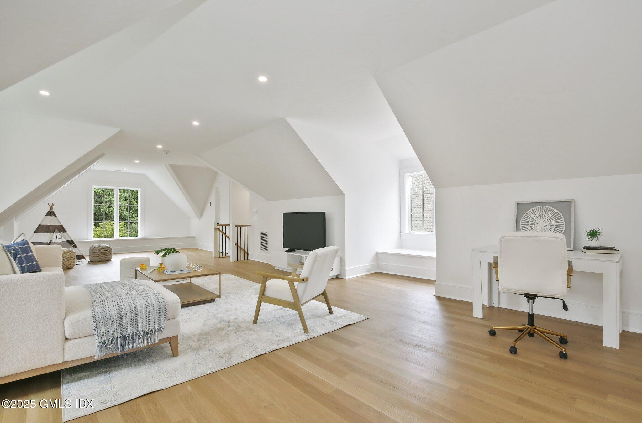 8 Fado Lane
