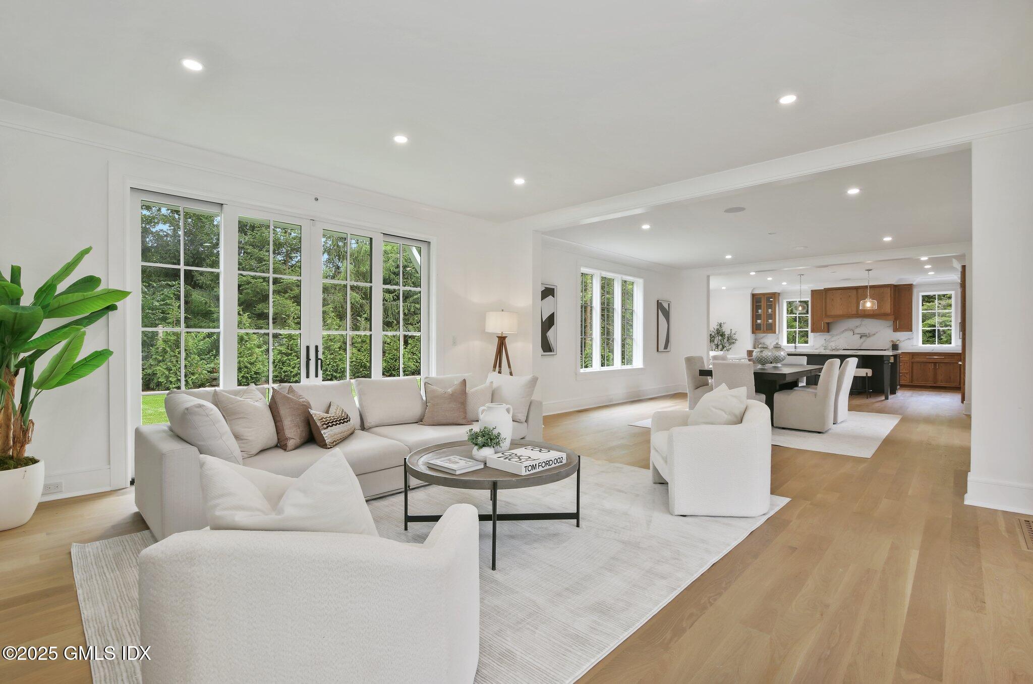 8 Fado Lane