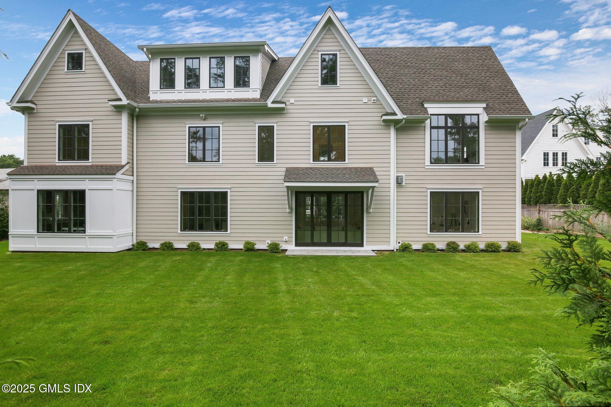 8 Fado Lane