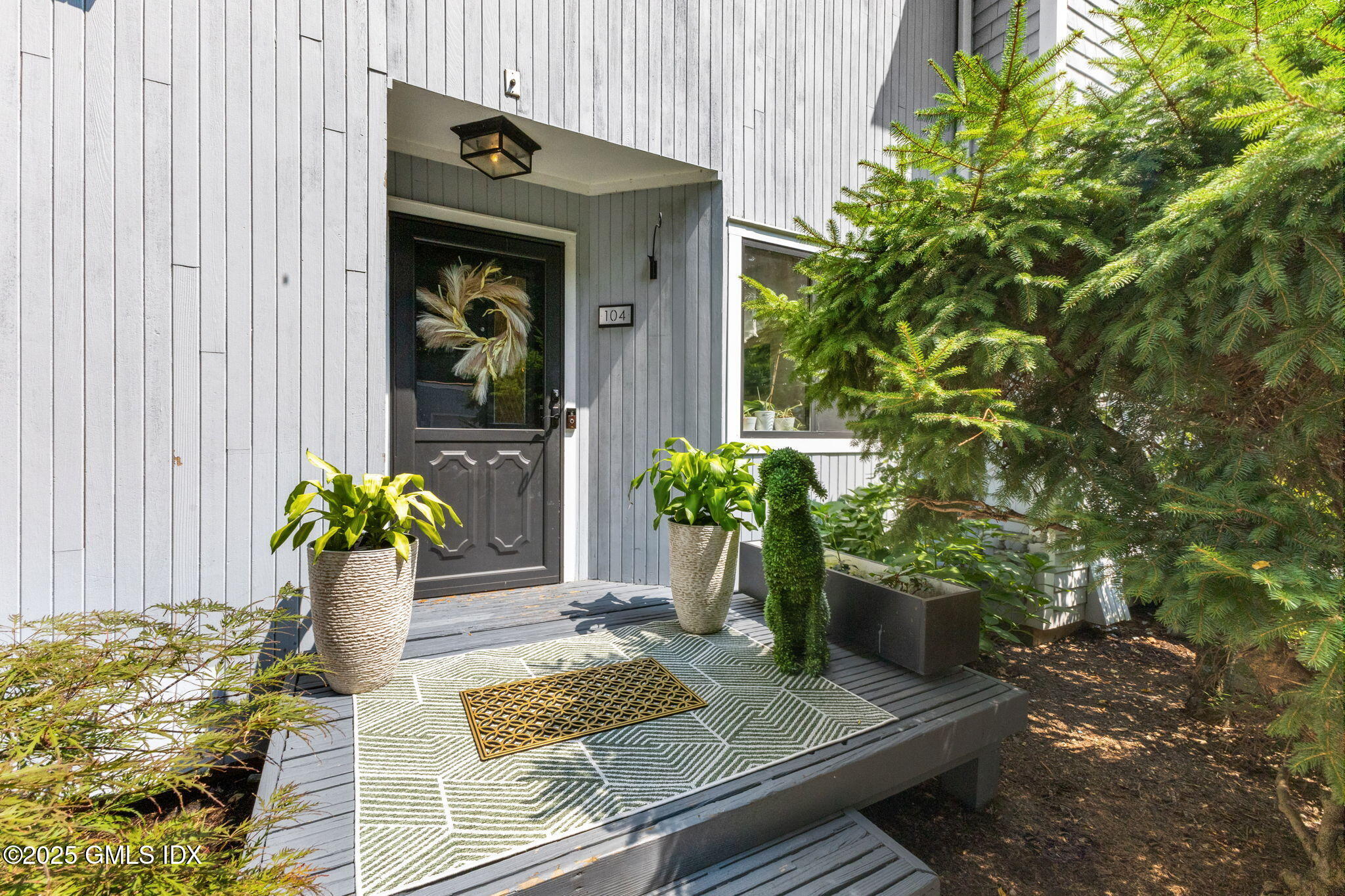 104 W River, 104