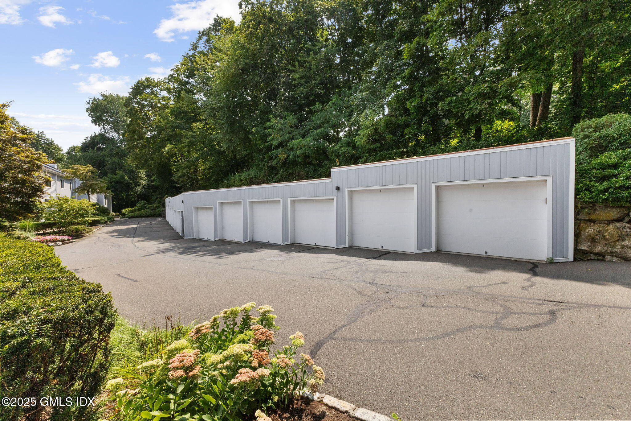104 W River, 104