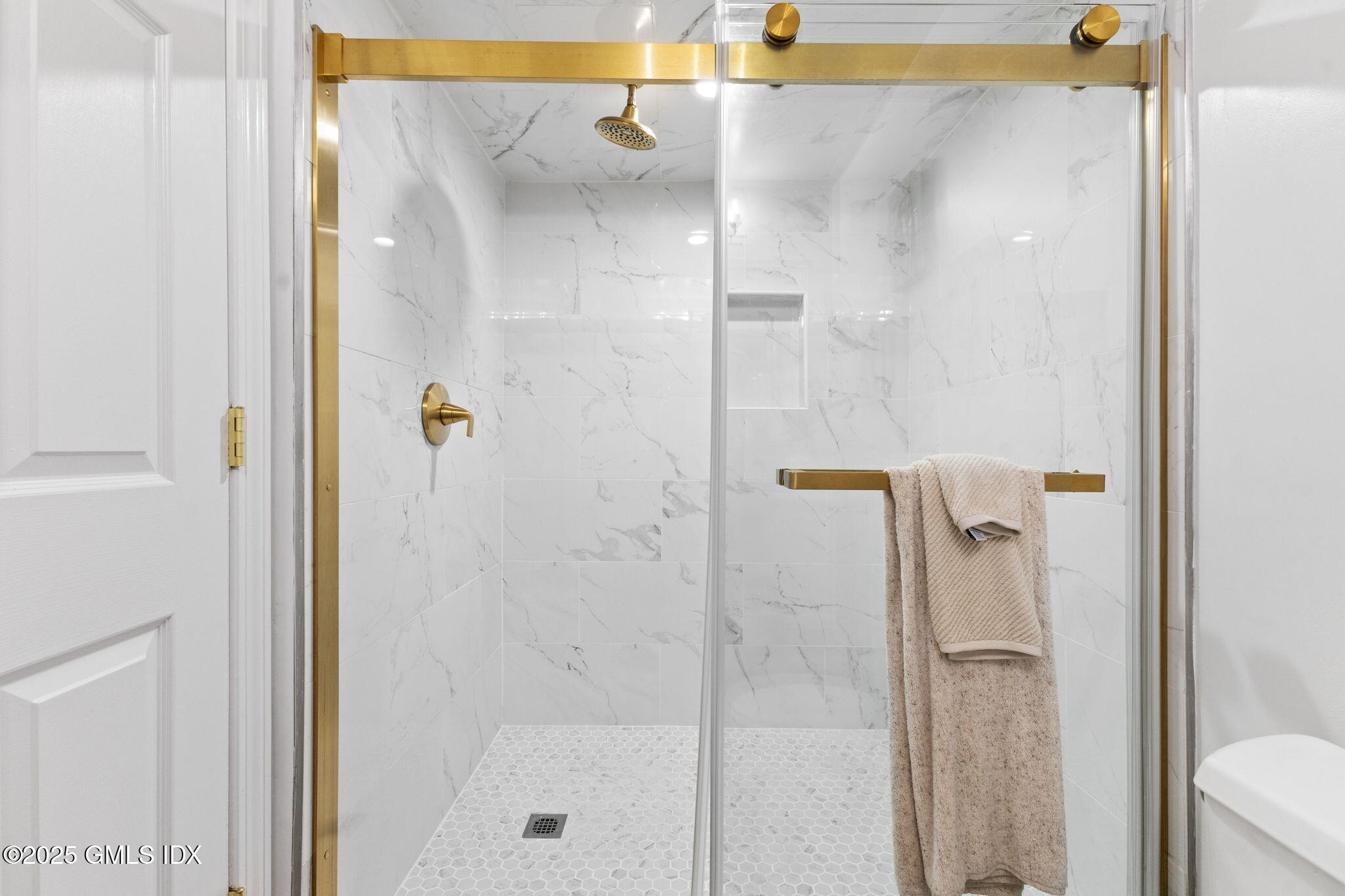 104 W River, 104