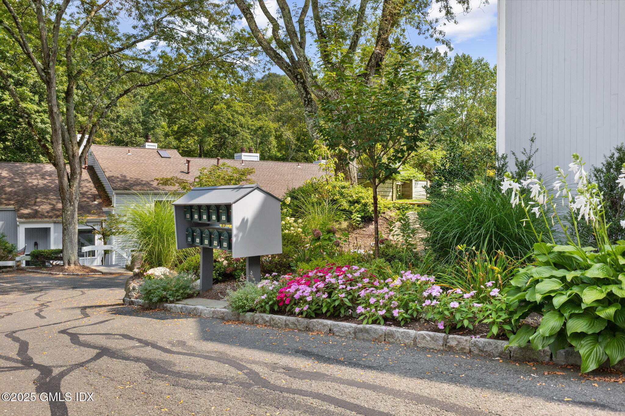 104 W River, 104