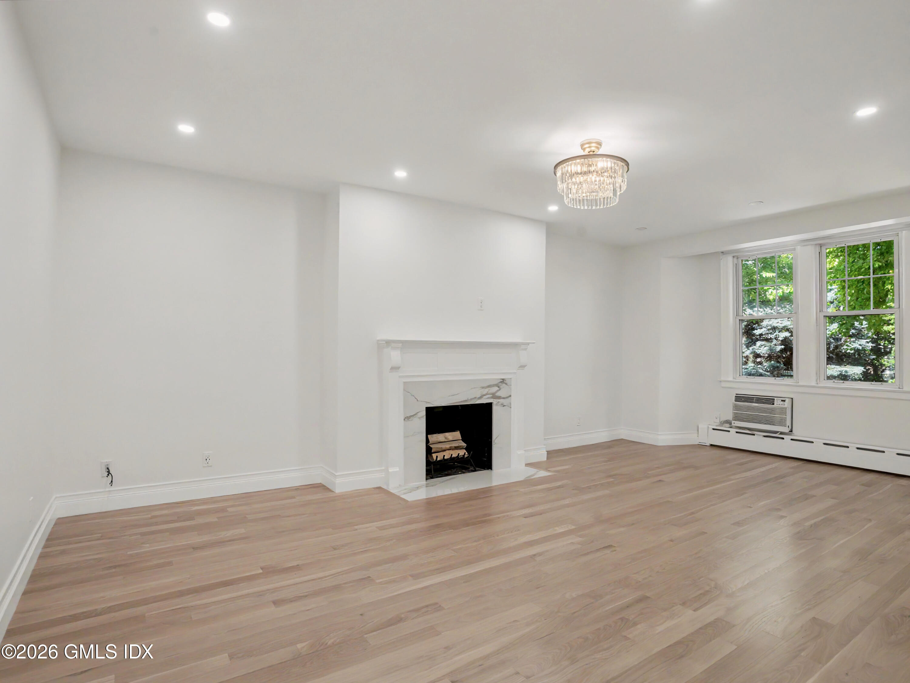 169 Mason Street APT 1G